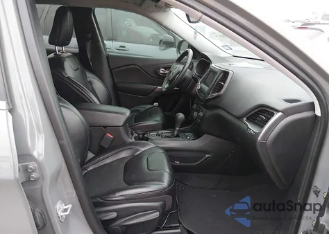 2019 Jeep Cherokee Latitude Plus Fwd z USA, uszkodzony, nr VIN 1C4PJLLX9KD467774